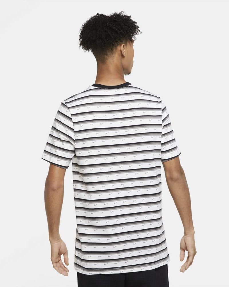 Tee shirt nike rayé deals