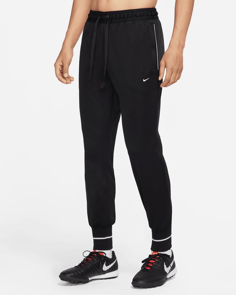 Ensemble survêtement Nike Dri-FIT noir sur