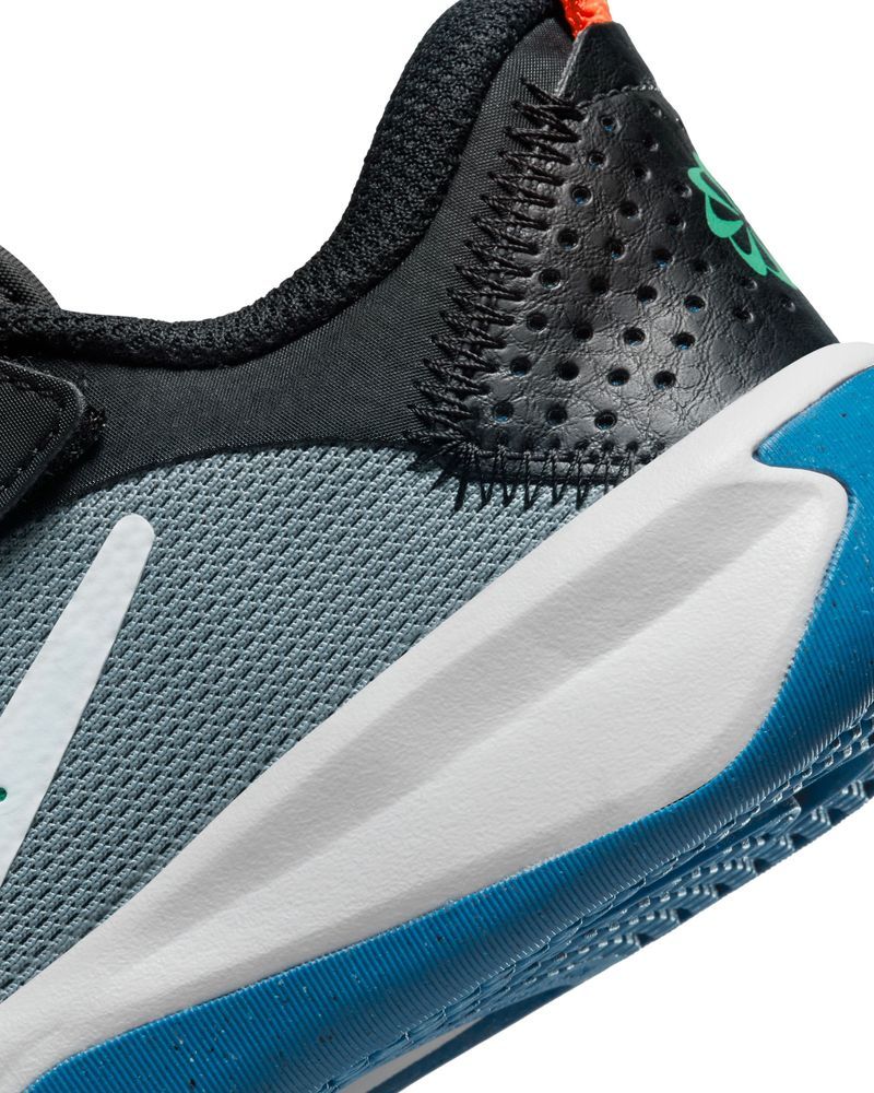 Chaussures Nike Omni Multi Court Noir Gris pour Enfant DM9026