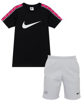 Product set Nike Sportswear for Child. T-shirt + Shorts (2 items)