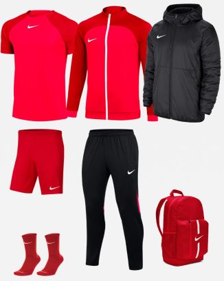 Ensemble Nike enfant Pack 7 pièces Maillot Academy Pro Short Park III Chaussettes SQuad Veste Academy Pro Pantalon de survêtement Academy Pro Veste doublée Team Fall Sac à dos Academy Team DH9279 BV6865 SK0030 DH9283 DH9325 CW6159 DA2571