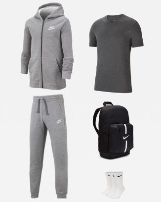 Ensemble Nike Sportswear pour Enfant. Ensemble de jogging + Tee-shirt + Sac + Chaussettes (5 pièces)
