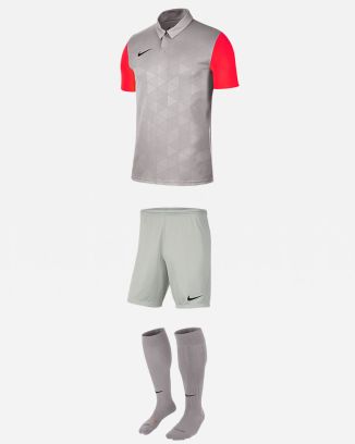 Set di prodotti Nike Trophy IV per Uomo. Maglia + Short + Calze (3 prodotti)