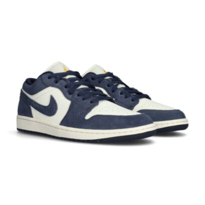 Chaussures Jordan Air Jordan 1 Low SE Bleu Foncé & Blanc