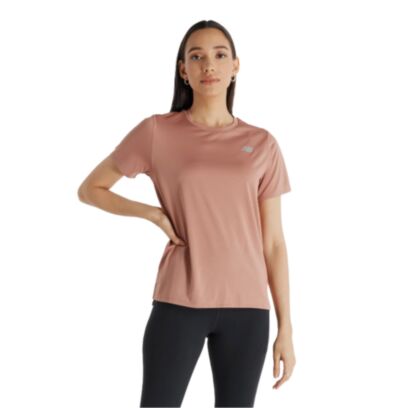 T-shirt New Balance Essentials Beige pour femme
