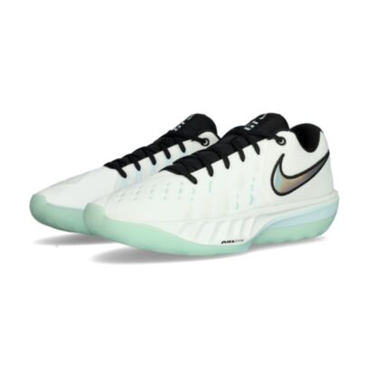 Chaussures de basket Nike G.T. Cut Academy 2 Blanc