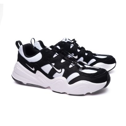 Chaussures Nike Tech Hera Blanc pour Homme