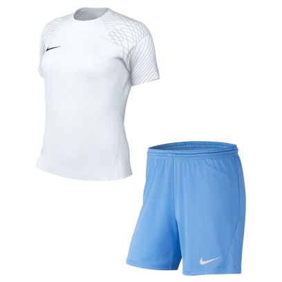 Conjunto Nike Strike III para Mujeres. Camiseta + Pantalón corto (2 productos)