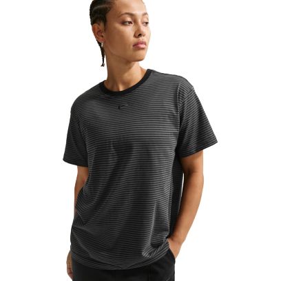 T-shirt Nike Essentials Noir pour Femme