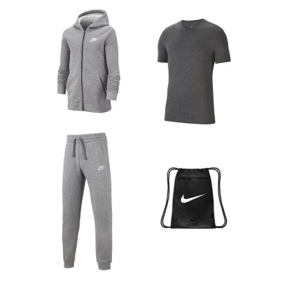 Conjunto de produtos Nike Sportswear para Criança. Fato de treino + T-shirt + Saco (4 itens)