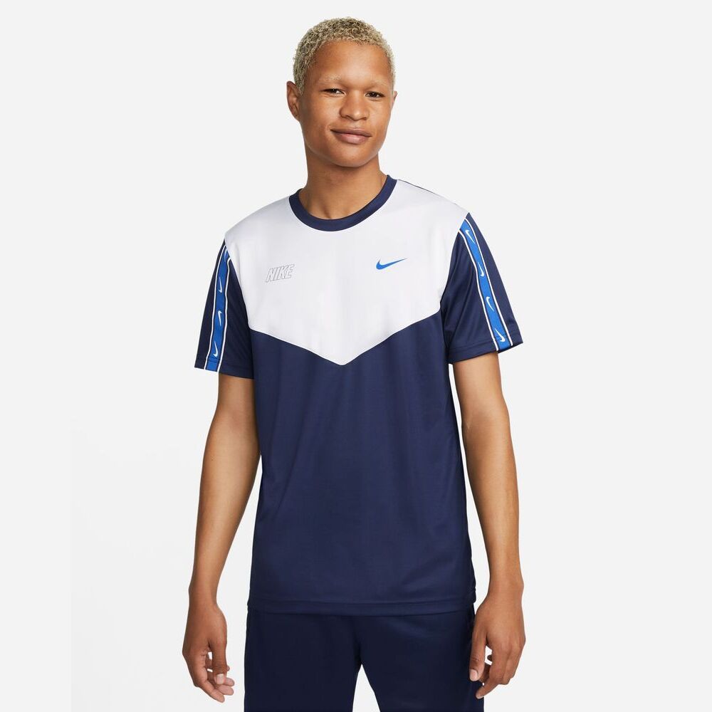 Repeat tee nike 2025