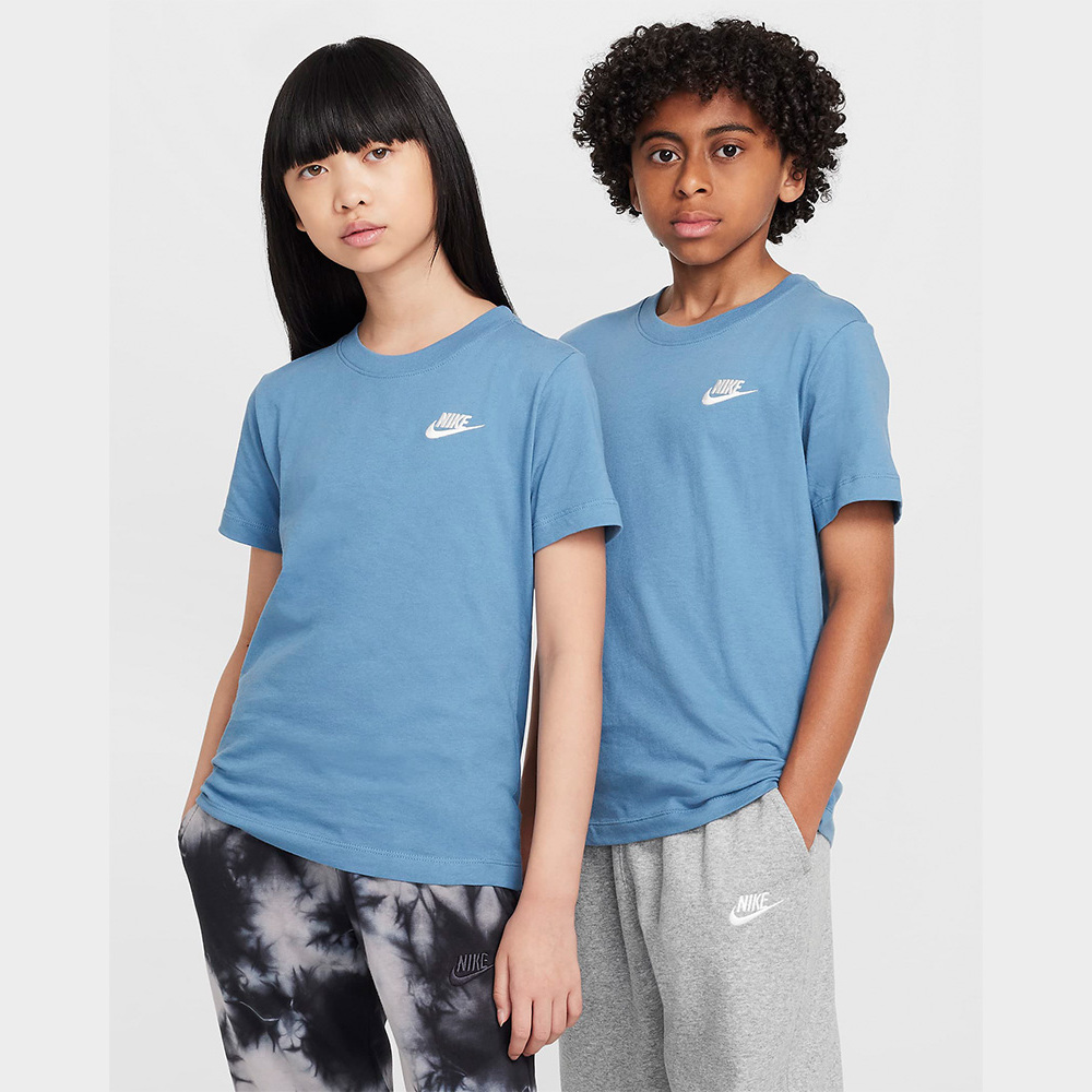 Nike Sportswear Children s Blue T Shirt EKINSPORT