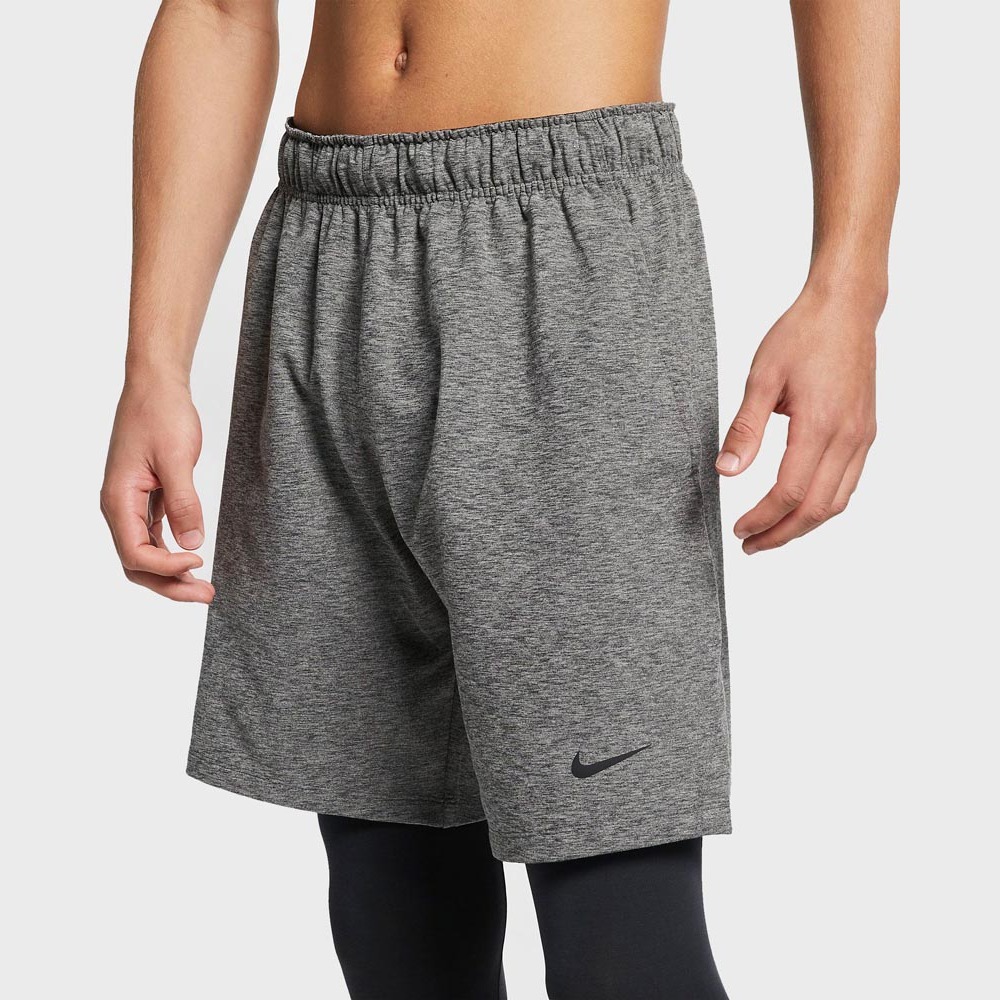 Short d entra nement de yoga Nike Dri FIT pour Homme EKINSPORT