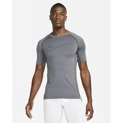 Maglia compressione nike outlet