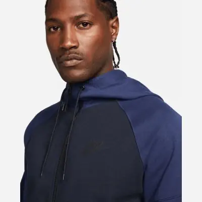 Men s Nike Sportswear Tech Essentials zip up hoodie EKINSPORT