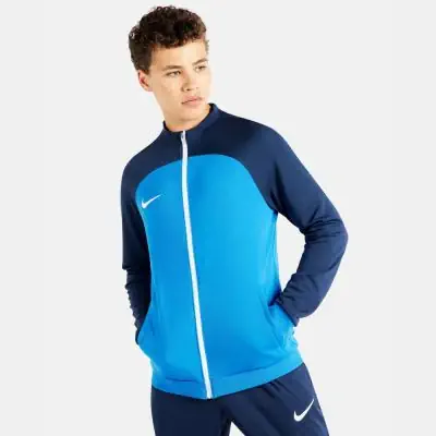 Nike pro jacket hotsell
