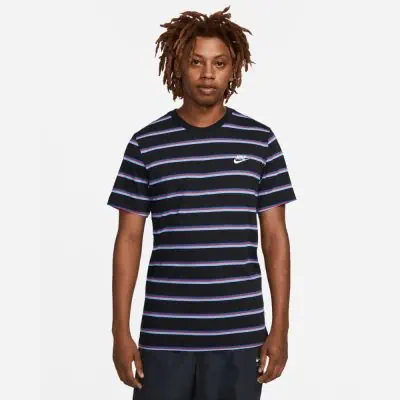 Nike club t shirt black outlet