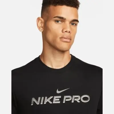 Nike Dri Fit Fitness T Shirt fur Manner EKINSPORT
