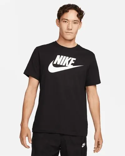 Nike Sportswear Heren T shirt 100 Katoen AR5004 010 Zwart EKINSPORT