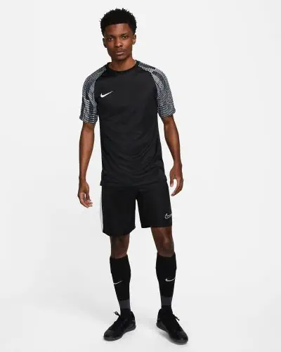Football nike shorts outlet