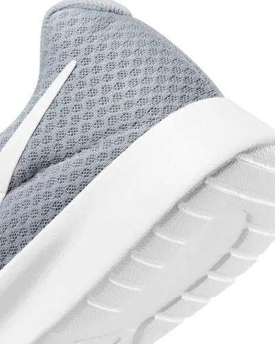 Nike tanjun grijs online