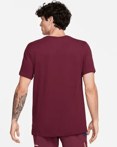 Men s Nike Dri Fit Trail Running Bordeaux T Shirt EKINSPORT