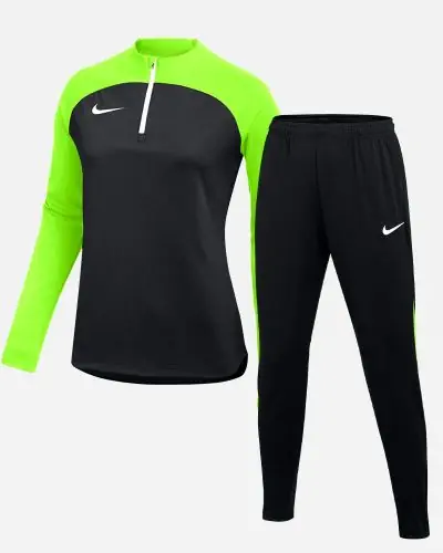 Nike 2 piece jogging suit shop