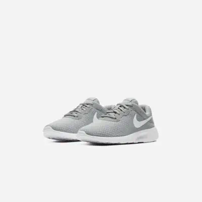Nike tanjun hombre gris outlet