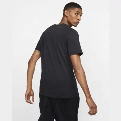 T Shirt Nike Sportswear Club 100 coton pour Homme AR4997 013 Noir EKINSPORT