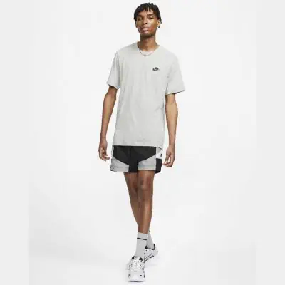 Ar4997 nike on sale