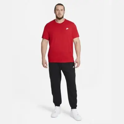 T-shirt Nike Sportswear Club Rouge pour Homme AR4997-657