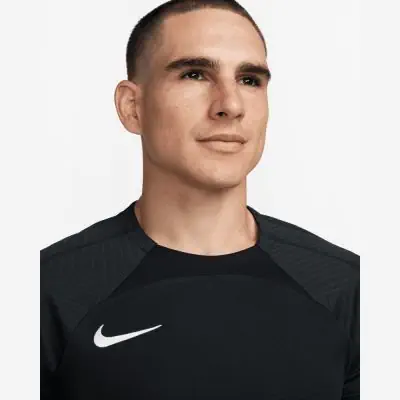 Camiseta Nike Dri-Fit Strike III para Hombre DR0889-010 Negro