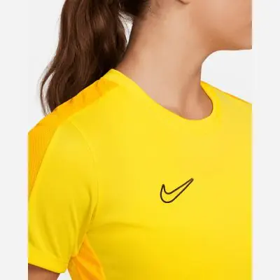 Maglie nike donne oro 2025