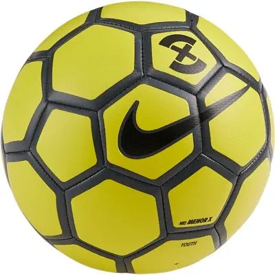 Ballon futsal clearance