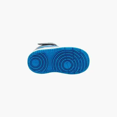 chaussures nike court borough mid 2 pour enfant CD7784 012