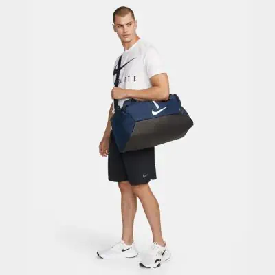 Navy blue nike duffel bag store