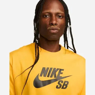 Nike t shirt uomo oro on sale