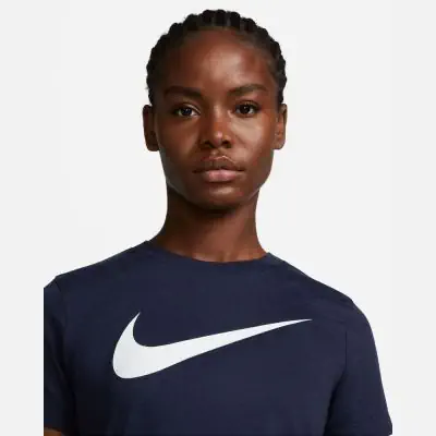 T shirt nike noir et blanc femme on sale