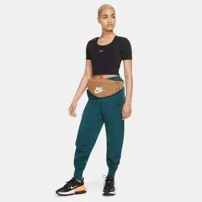 Banane nike go sport store