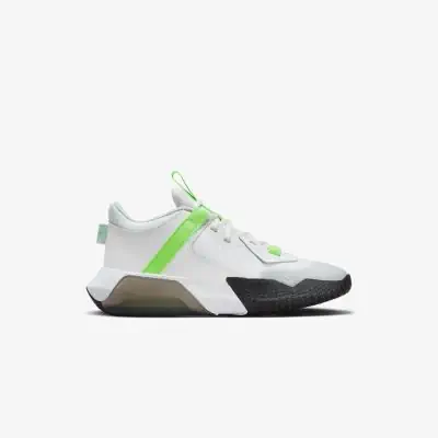Chaussures de basket Nike Air Zoom Crossover pour Enfant DC5216-104