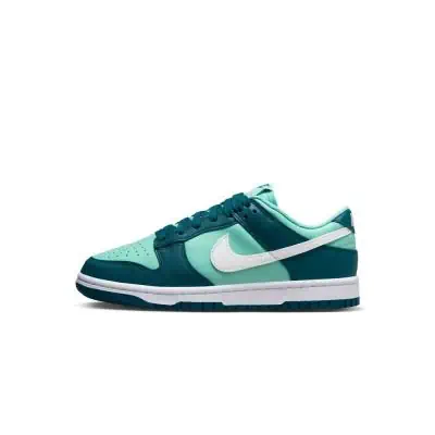 Chaussures Nike Dunk Low pour femme EKINSPORT