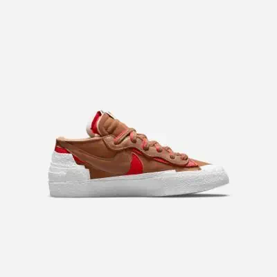 Nike Blazer Low Sacai Brown shoes for men EKINSPORT