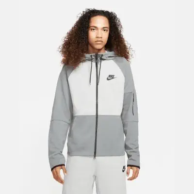 Nike tech essentials tracksuit new arrivals