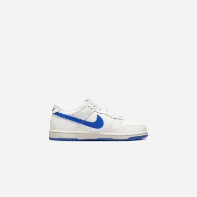 Zapatillas Nike Dunk Low Blanco y Azul Real, Niño EKINSPORT
