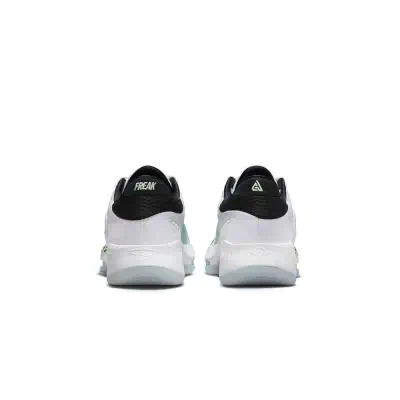 chaussure de basketball zoom freak 4 pour homme dj6149 100