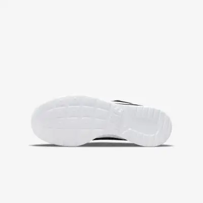 Chaussures Nike Tanjun Noir pour Femme - DJ6257-004