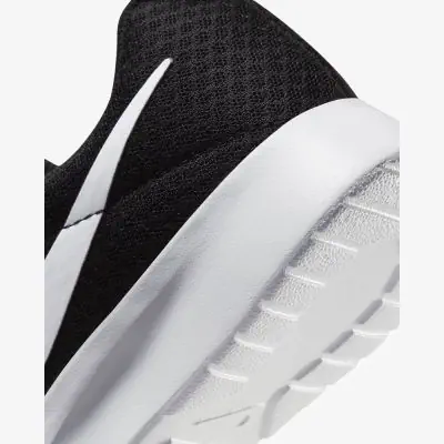 Chaussures Nike Tanjun Femme DJ6257 004 Noir Blanc EKINSPORT