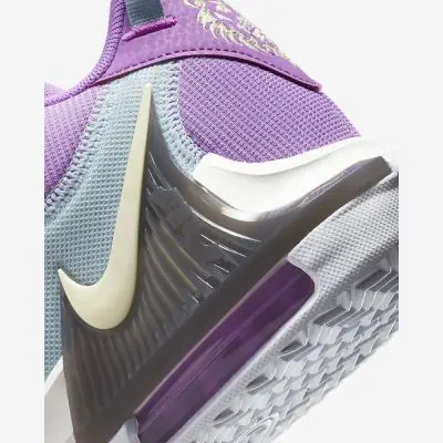 Nike lebron 7 violet hot sale