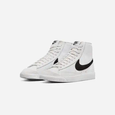 Chaussures Nike Blazer Mid 77 Blanc Noir pour femme EKINSPORT