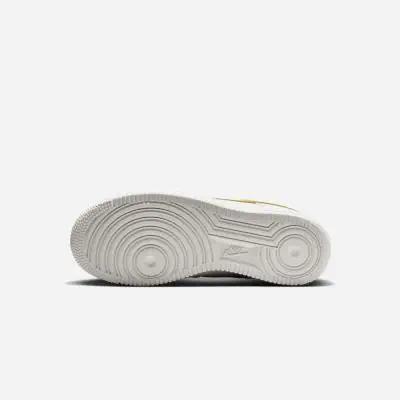 Zapatillas Nike Air Force 1 07 Se Blanco y Dorado Mujer EKINSPORT